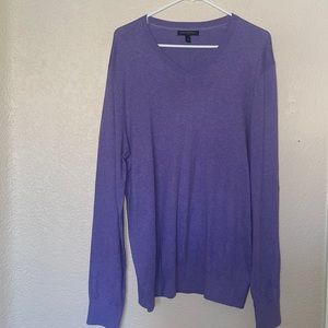 Lightweight Men’s sweater in lilac